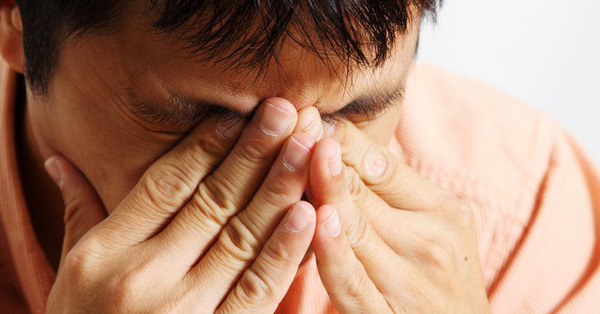 Chồng mắc bệnh giang mai dù 2 năm không hề 'quan hệ' với vợ, nguyên nhân không thể đáng trách hơn