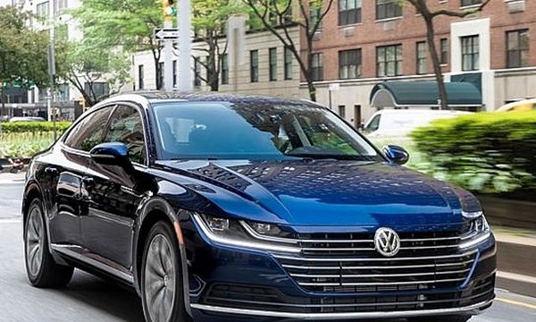 Đồng loạt triệu hồi tại nhiều quốc gia: Xe Volkswagen tại Việt Nam có chung ‘số phận’?