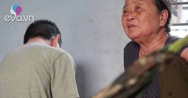 Tuổi xế chiều của gia đình 4 người tàn tật và nỗi đau: 'Muốn chết lắm nhưng không được'