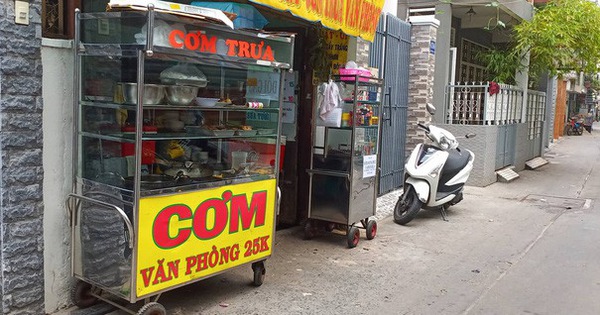 Bà chủ quán cơm tạt dầu sôi vào người hàng xóm gây thương tật 23%