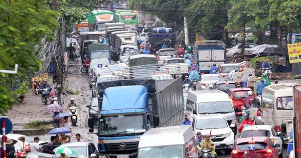 Hà Nội: Chùm ảnh đường Cầu Bươu tắc kinh hoàng từ sáng sớm đến trưa