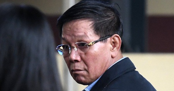 Luật sư nói cựu tướng Phan Văn Vĩnh 'sốc' khi bị khởi tố thêm tội Ra quyết định trái luật