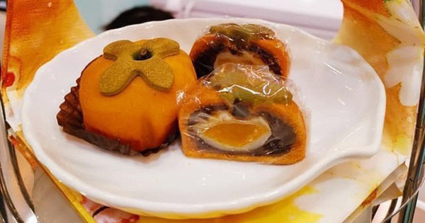 Tạo hình 'không giống ai', bánh Trung thu nhập ngoại giá bạc triệu vẫn hút khách