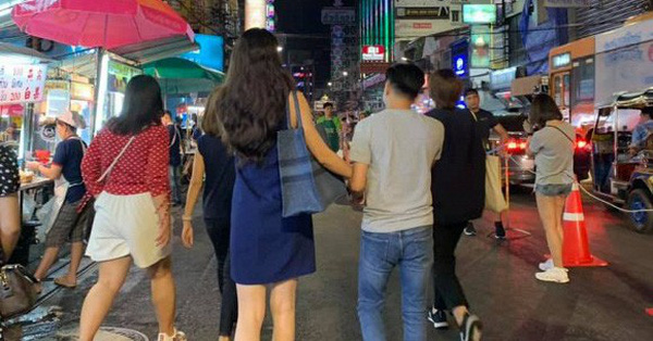 Xôn xao thông tin Đàm Thu Trang đã có tin vui sau gần 2 tháng tổ chức đám cưới nhờ chi tiết đặc biệt này